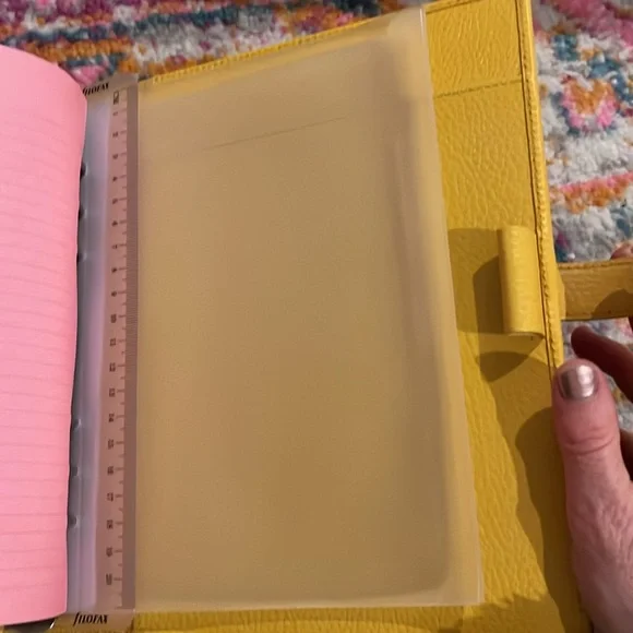 Fofax Finsbiry Mustard Yellow 2025 Leatherr Organizer - Picture 6 of 10